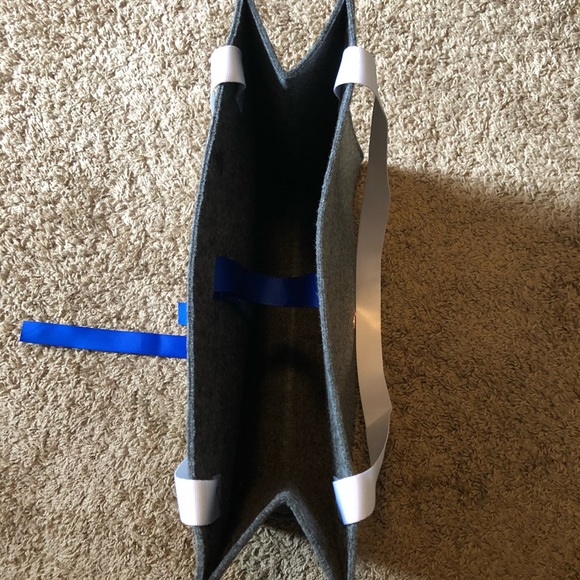 KIT & ACE (Lululemon) Gray Textile Active Tote Bag - Picture 7 of 7